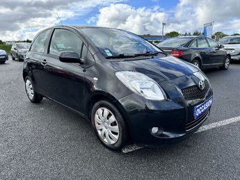  Voir détails -Toyota Yaris  1.3   VVT-i  à Clguer (56)