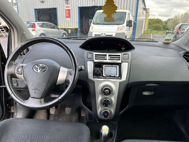 Toyota Yaris  1.3   VVT-i  NOIR de 2008