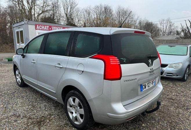 Peugeot 5008 BVA 1,6 HDI 7 places  de 2012