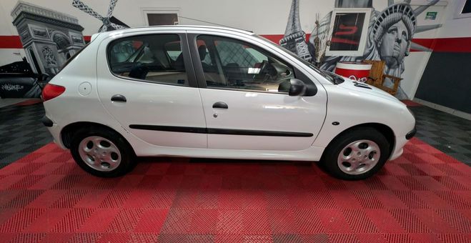 Peugeot 206 BVA 1.4 75 XT  de 2001