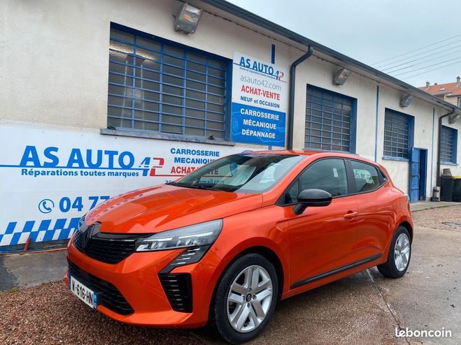 Renault Clio v 1.0 tce 90ch evolution 24 Orange de 2025