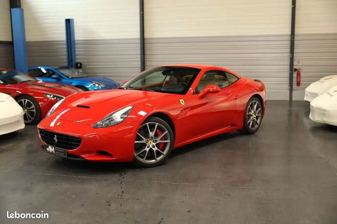 Ferrari California 30 490cv Rosso Corsa Entretien ASPHALT M Rouge de 2014