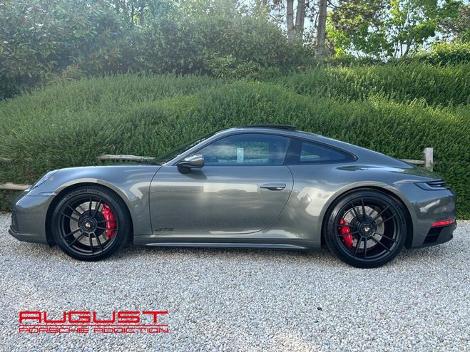 Porsche 911 992 Carrera GTS Vert Aventure de 2024