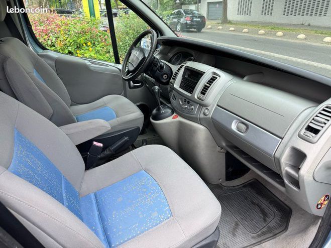 Renault Trafic gnration 2.5 DCI 150cv 7place automati Bleu de 2007