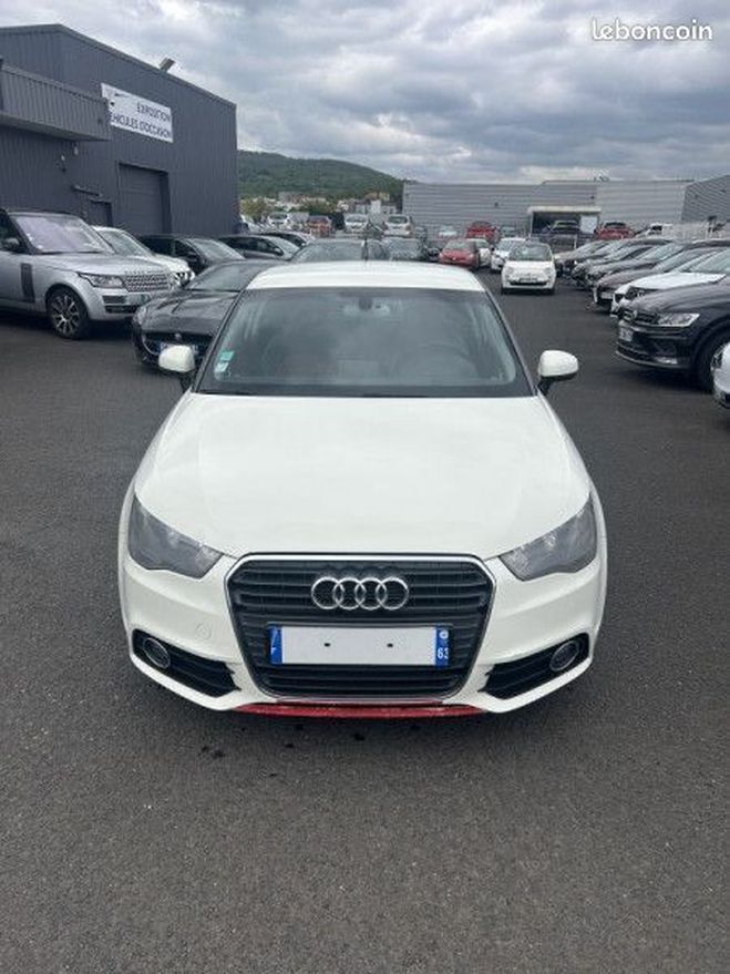 Audi A1 1.6 TDI 105CH FAP AMBITION LUXE Blanc de 2011