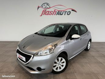  Voir détails -Peugeot 208 VTi 68cv LIKE-2015 à Gerzat (63)