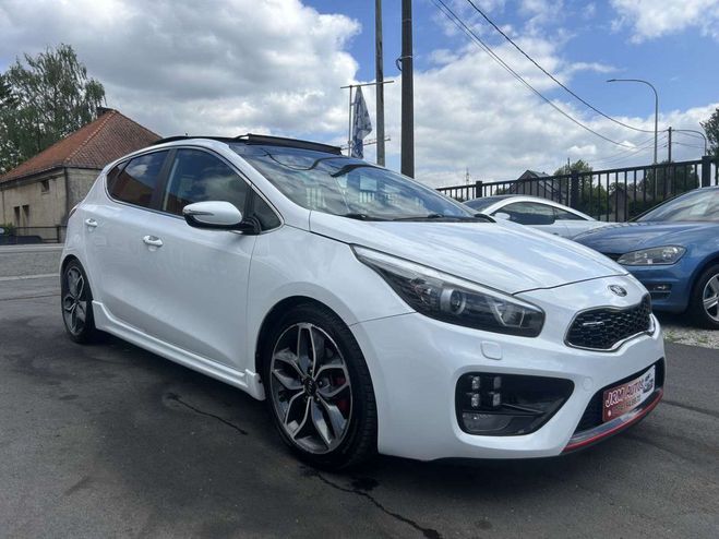 Kia Ceed d Ceed / GT 1.6 T-GDi Sense 1er Proprio  Blanc Mtallis de 