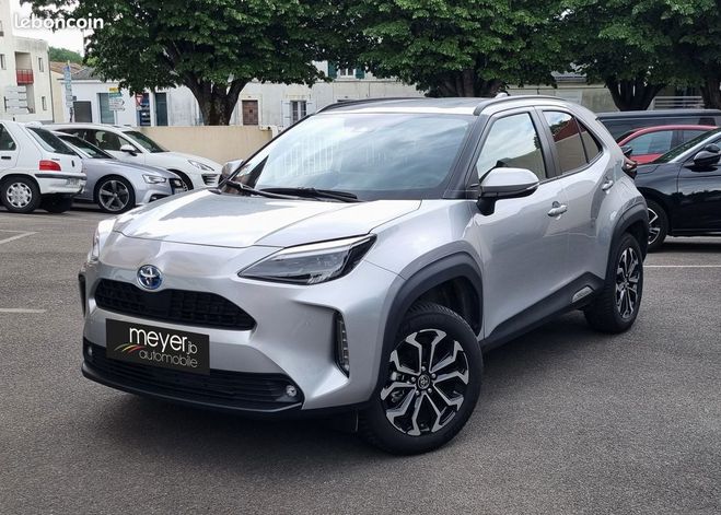 Toyota Yaris Cross 116H DESIGN MC24 Gris de 2023
