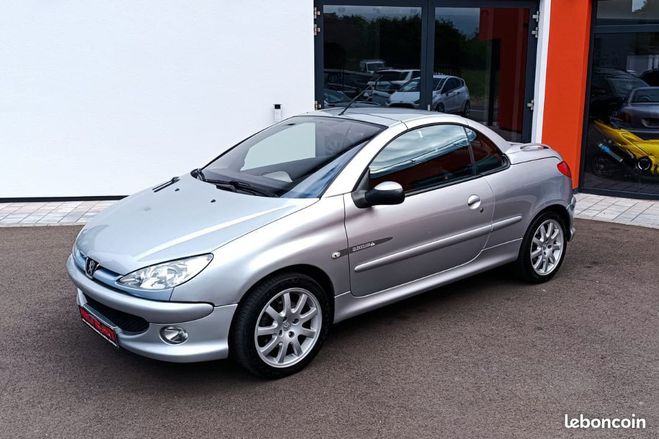 Peugeot 206 CC 1.6 HDi Quicksilver 16V 110ch Gris de 2006