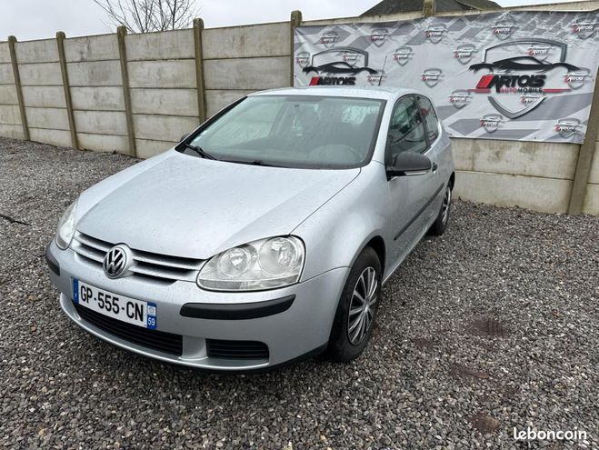 Volkswagen Golf V -DISTRIBUTION NEUF Gris de 2006