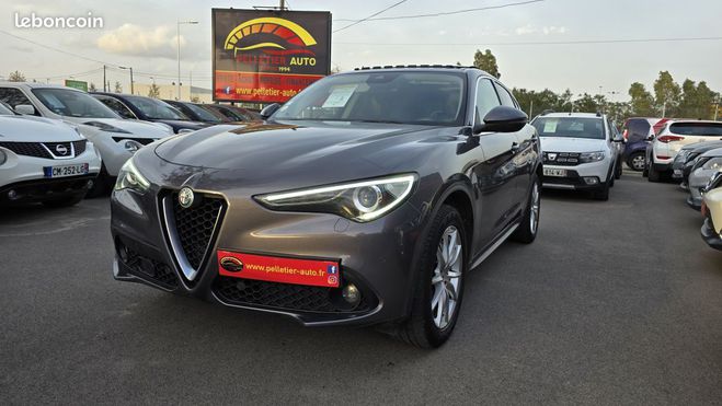 Alfa romeo Stelvio 2.2 210 ch Q4 AT8 Lusso VENTE A MARCHAND Gris de 2017
