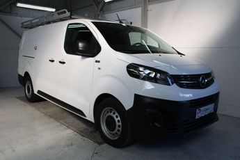  Voir détails -Opel Vivaro 2.0 TD L3H1 ~ 106 kW DakRail PDC Top Dea à Dendermonde (92)