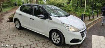  Voir détails -Peugeot 208  à Romainville (93)
