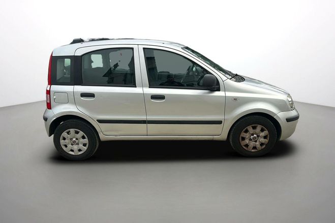 Fiat Panda 1.2 8V 69 ch Dynamic Gris clair de 2011