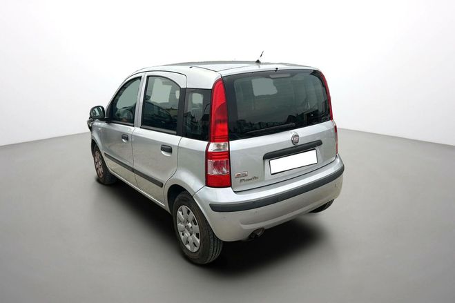 Fiat Panda 1.2 8V 69 ch Dynamic Gris clair de 2011