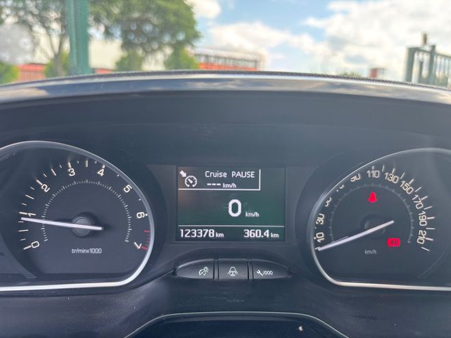Peugeot 208 1.2 VTI 82 ACTIVE 5P TRS BON TAT Gris fonc de 2014