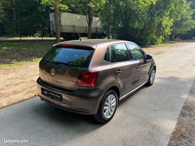 Volkswagen Polo 1.6 TDI 90 Style | Clim Radar recul Dist Marron de 2011