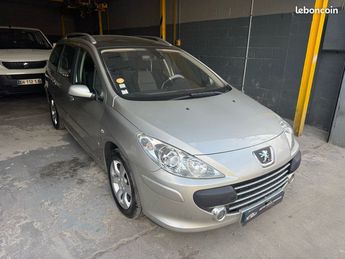  Voir détails -Peugeot 307 1.6 HDi 110ch ? 2007 7 places à Gagny (93)