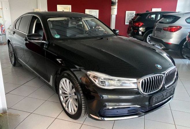 BMW Serie 7 VI (G11/G12) 730d xDrive 265 BVA *GARANT noir mtal de 2016