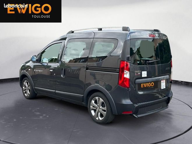 Dacia Dokker 115 CV 1.2 TCE TPMR PMR   FAUTEUIL ROULA Gris de 2016