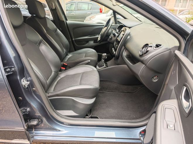 Renault Clio 1.5 DCI 90ch energy Intens Gris de 2017