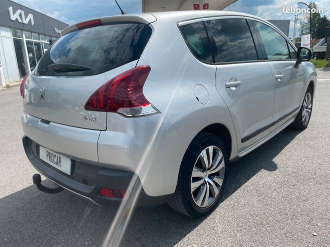 Peugeot 3008 1.6 bluehdi 120 allure Gris de 2015