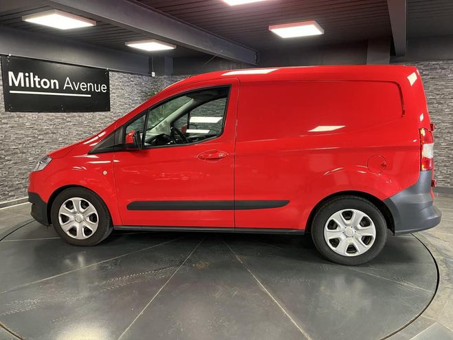 Ford Transit COURIER/TOURNEO COURIER 1.5 TDCi - 75 ROUGE CLAIR de 2016