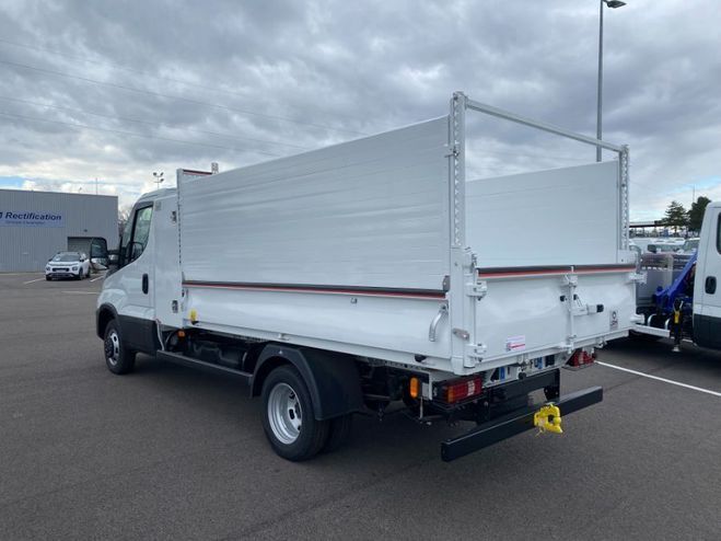 Iveco Daily 35C16 BENNE REHAUSSE Blanc de 2024