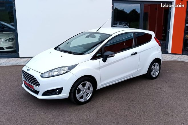 Ford Fiesta VI Phase 2 1.5 TDCi Trend Econetic Techn Blanc de 2013