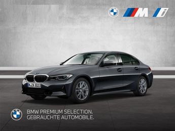  Voir détails -BMW Serie 3 330d 286Ch xDrive Attelage Alarme / 16 à Saint-Diry (63)