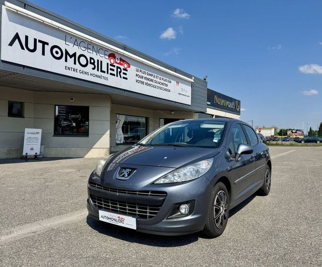 Peugeot 207 1.4i - 8V Gris de 2011