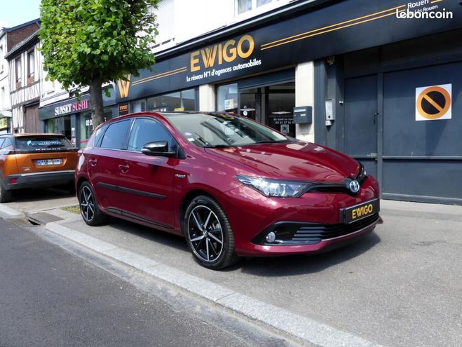 Toyota Auris 1.8 136 CH HYBRID COLLECTION BVA CAMERA  Rouge de 2017