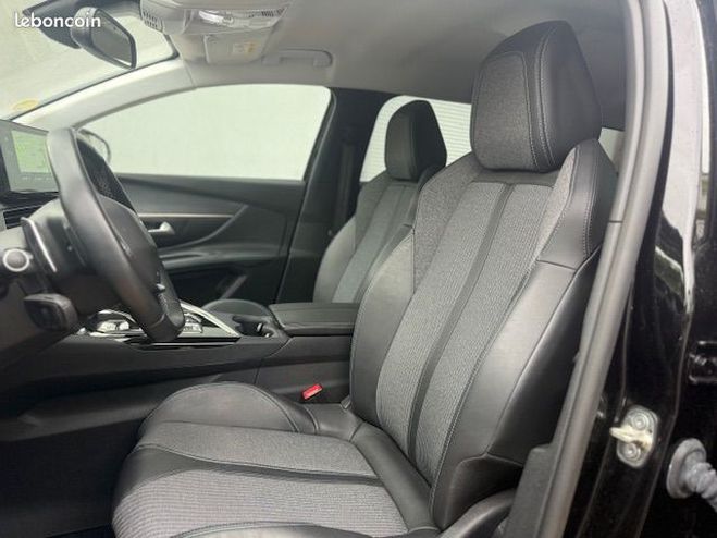 Peugeot 5008 ALLURE Blue hdi 130 eat8 Noir de 2021