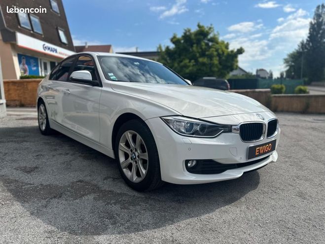 BMW Serie 3 318D 143CH LOUNGE CARPLAY Blanc de 2014