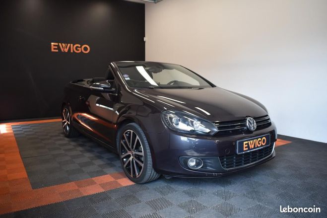 Volkswagen Golf CABRIOLET 1.4 TSI 120 LOUNGE SUIVI & GAR Violet de 2015