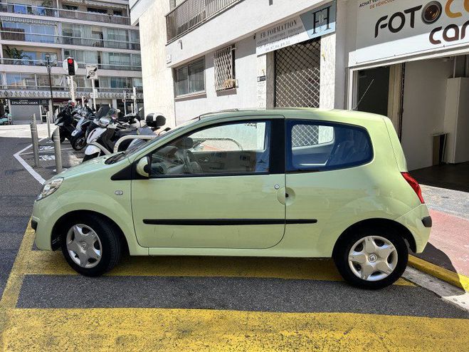 Renault Twingo II 1.2 LEV 16V 75CH AUTHENTIQUE Jaune de 2009