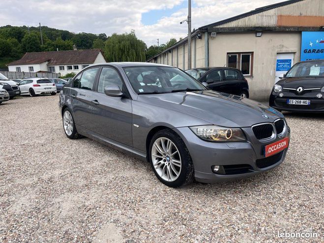 BMW Serie 3 320i E90 2.0 170CH, Toit Ouvrant Gris de 2009
