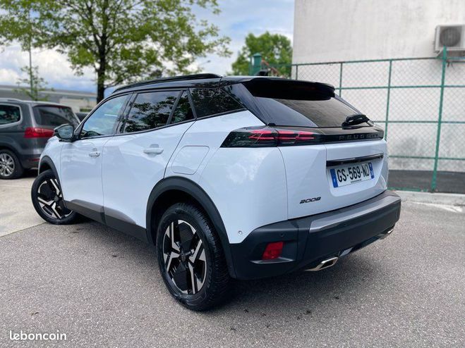 Peugeot 2008 Nouvelle (2) 1.2 130ch S&S GT EAT8 Blanc de 2023