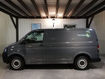  Voir détails -Volkswagen Transporter VAN T5 2.0 TDI 140 CV L1H1 à Charentilly (37)
