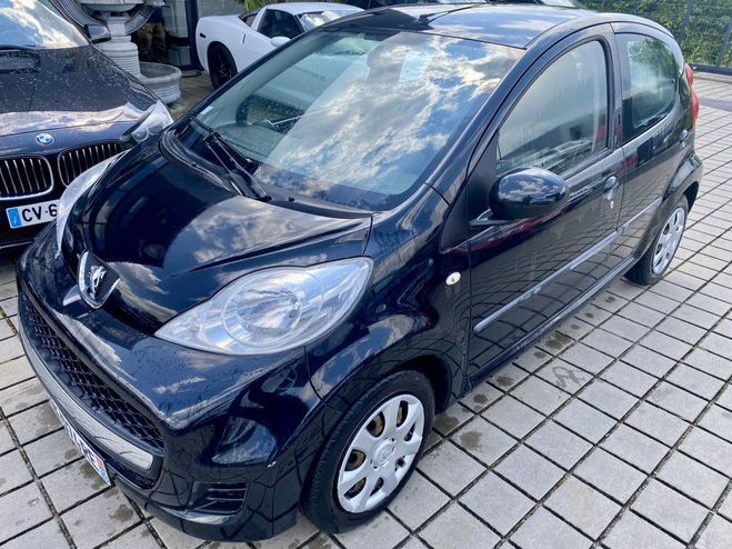 Peugeot 107 1.0i - 12V 68CH BLUE LION TRENDY Gris Mtallis de 2009