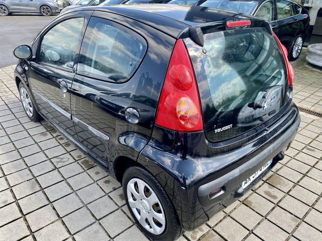 Peugeot 107 1.0i - 12V 68CH BLUE LION TRENDY Gris Mtallis de 2009
