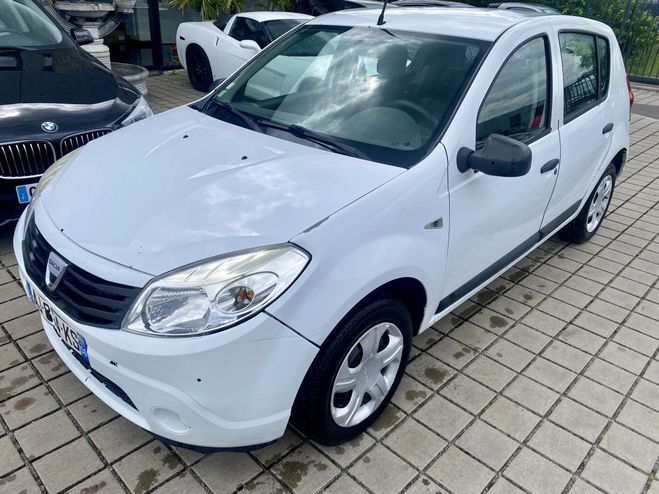 Dacia Sandero 1.4i 75 ch GPL Blanc Mtallis de 2010