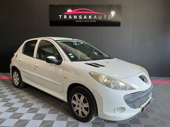  Voir détails -Peugeot 206 206  1.4 HDi 70ch BLUE LION Trendy - CLI à Arles (13)
