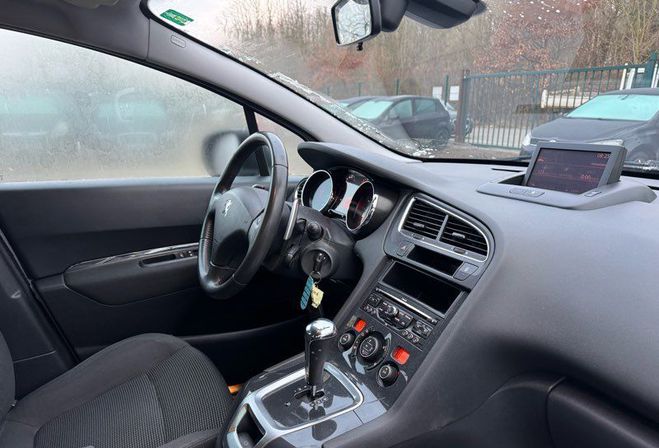 Peugeot 5008 BVA 1,6 HDI 7 places  de 2012