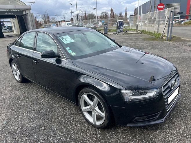 Audi A4 2.0 TDI 143 BOITE AUTO AMBITION LUXE NOI Noir de 2012