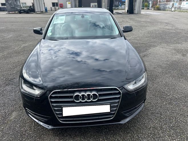 Audi A4 2.0 TDI 143 BOITE AUTO AMBITION LUXE NOI Noir de 2012