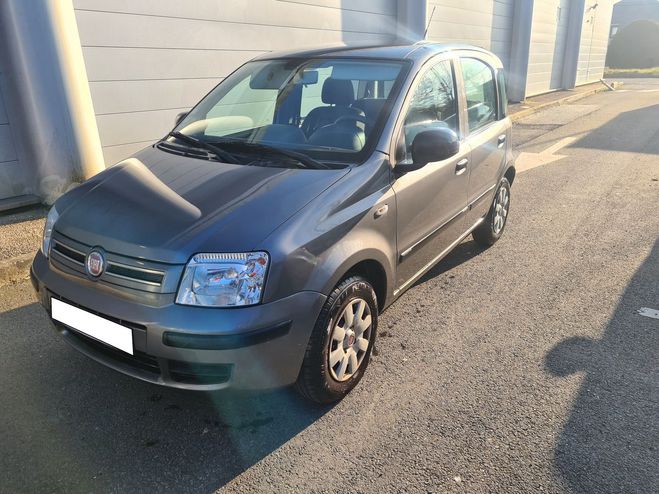 Fiat Panda 1.3  70 CHEVAUX 4 CV Gris anthracite de 2010