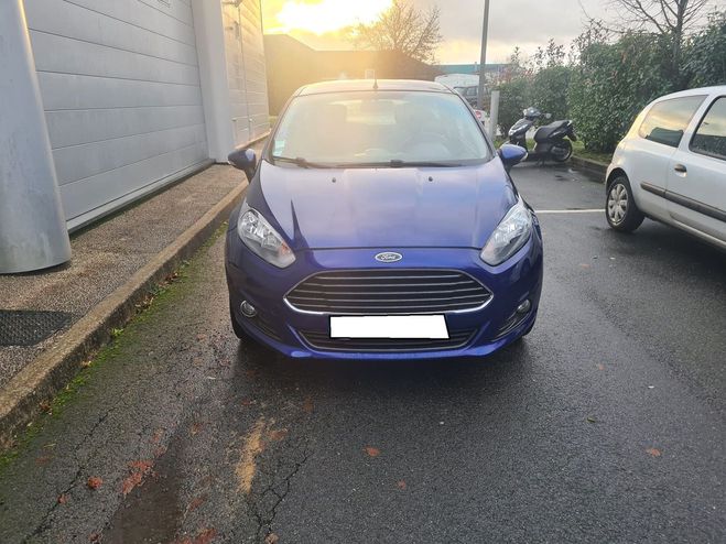 Ford Fiesta TREND 1.3  5990E Bleu de 2015