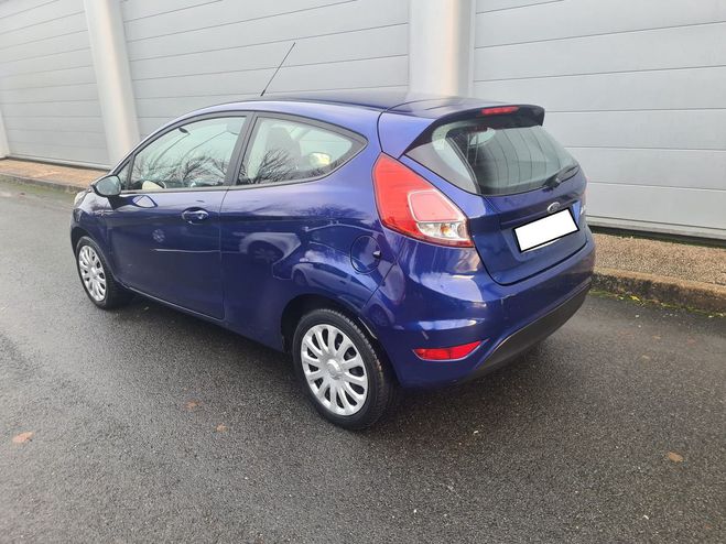 Ford Fiesta TREND 1.3  5990E Bleu de 2015