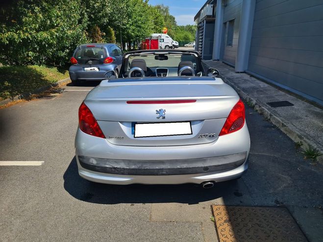 Peugeot 207 CC  120 CV 1 ER MAIN Gris de 2007